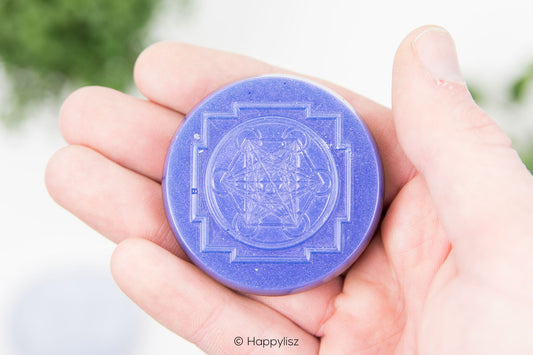 Orgonite Disc - Metatron's Cube - Kyanite - In Hand