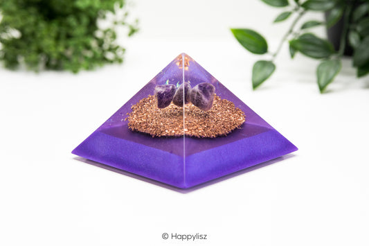 Orgonite Pyramid - Amethyst - 9x9cm - Front